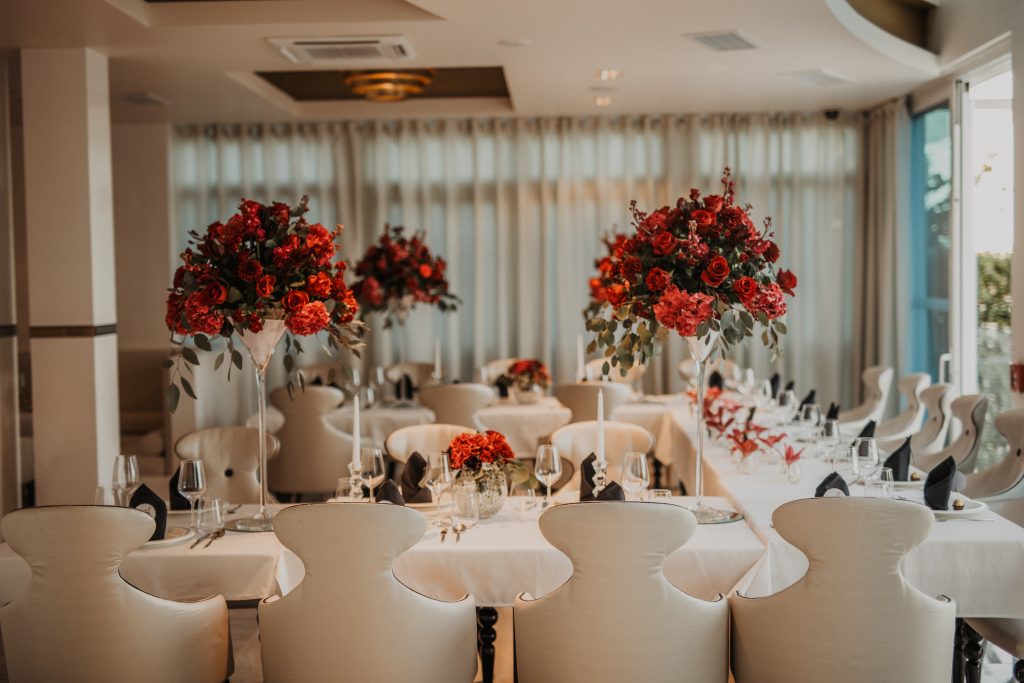 Catering restorana Damiiano u Omišu. Najbolji catering u Dalmaciji. Prekrasno uređen prostor.
